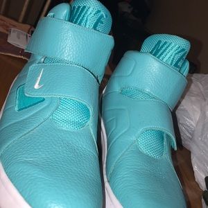 Nike marxman. NEVER WORN!